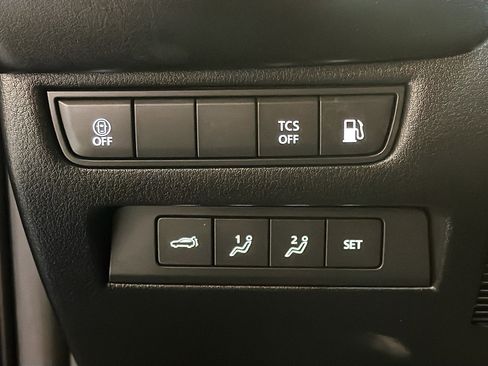 Used 2025 MAZDA CX-50 AWD 2.5 Hybrid w/ Premium Pkg image 17