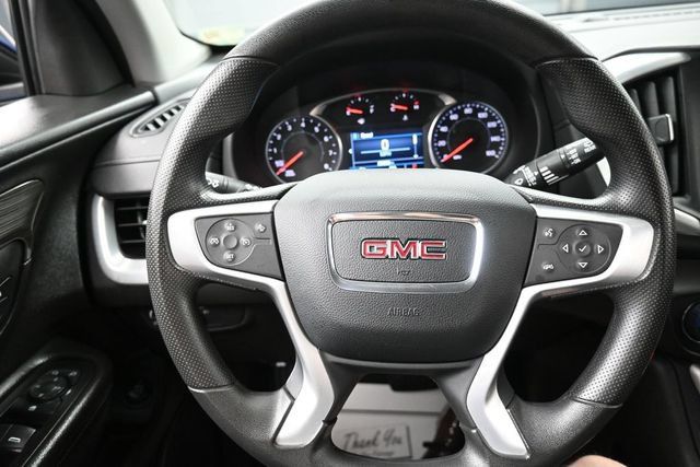 Used 2024 GMC Terrain SLE w/ Driver Convenience Package FWD image 8