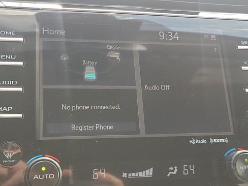 Certified 2020 Toyota Camry XLE FWD image 24