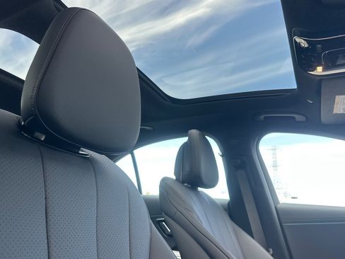New 2026 Mercedes-Benz E 350 4MATIC Sedan image 16