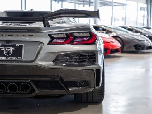 Used 2023 Chevrolet Corvette Z06 w/ Z07 Performance Package image 21