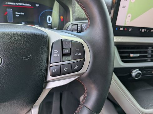 Used 2026 Ford Explorer Active w/ Active Comfort Package RWD image 31