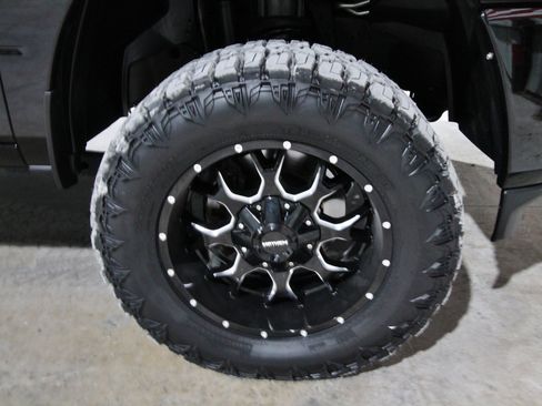 Used 2024 RAM 3500 Laramie w/ Night Edition AWD/4WD image 17