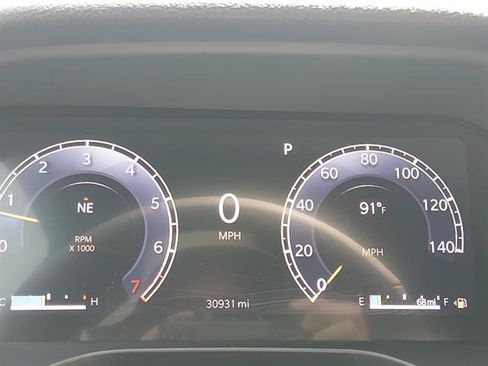 Used 2024 Jeep Grand Cherokee Altitude AWD/4WD image 18