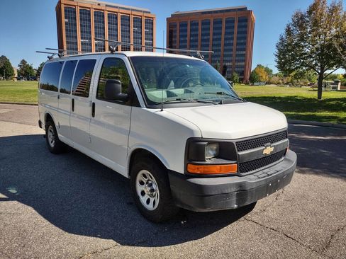 Used 2014 Chevrolet Express 1500 LS image 2