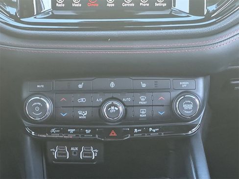 Used 2023 Dodge Durango GT image 21