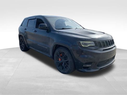 Used 2017 Jeep Grand Cherokee SRT image 3