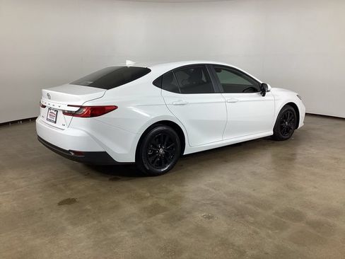 Used 2025 Toyota Camry LE FWD image 8