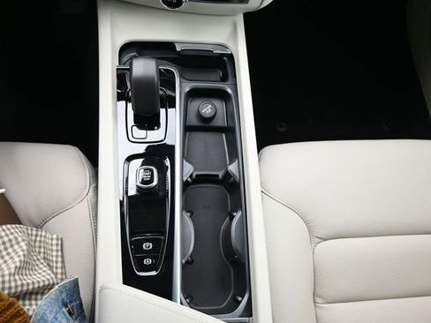 New 2026 Volvo V60 B5 Cross Country Plus w/ Protection Package Premier image 16