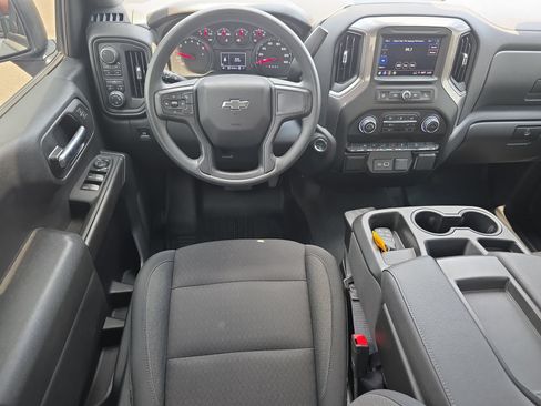 Used 2025 Chevrolet Silverado 1500 Custom Trail Boss AWD/4WD image 12