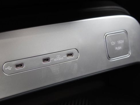 New 2026 Hyundai Ioniq 9 Limited image 17