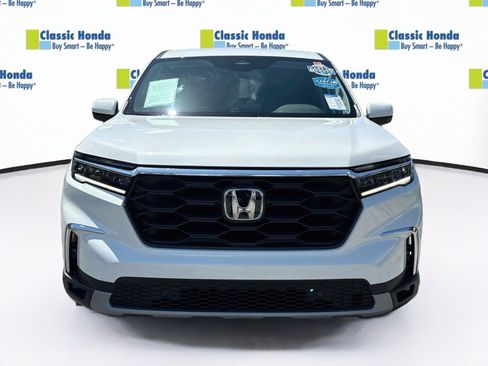 Certified 2025 Honda Pilot EX-L image 2