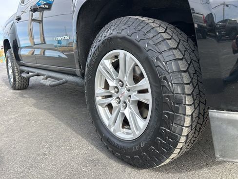 Used 2019 GMC Canyon SLE image 11