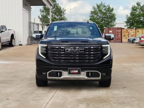 Used 2025 GMC Sierra 1500 Denali Ultimate AWD/4WD image 2