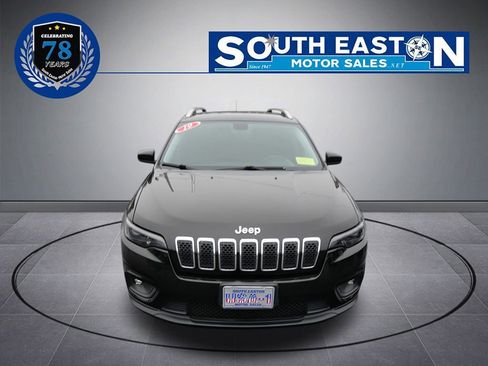 Used 2019 Jeep Cherokee Latitude w/ Cold Weather Group image 3