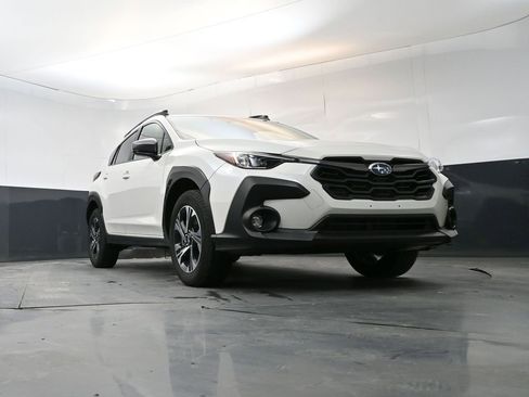 Used 2024 Subaru Crosstrek 2.0i Premium AWD/4WD image 25
