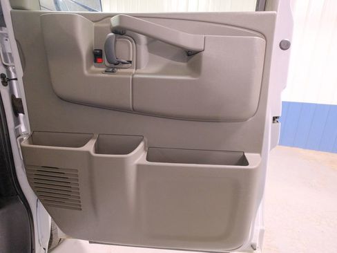 Used 2024 GMC Savana 2500 Work Van w/ Driver Convenience Package image 16