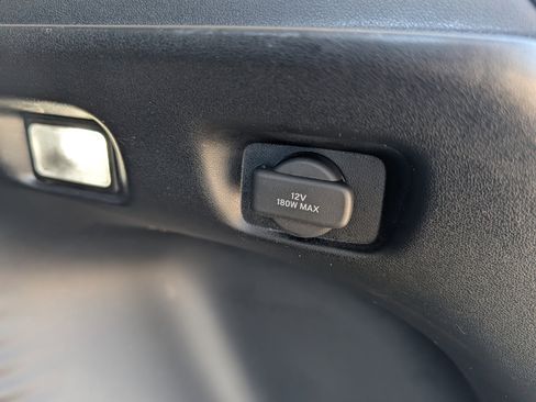 Used 2024 Honda HR-V EX-L image 19