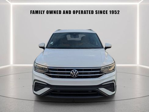 Used 2023 Volkswagen Tiguan SE FWD image 6