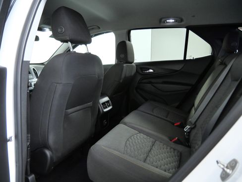 Used 2020 Chevrolet Equinox LT AWD/4WD image 13