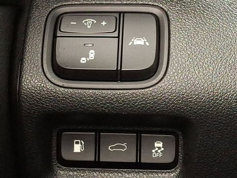 Used 2020 Kia Optima SE image 25