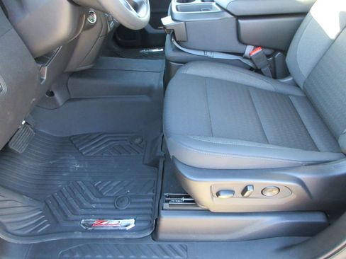 New 2026 Chevrolet Silverado 1500 Custom Trail Boss AWD/4WD image 24