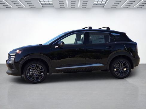 New 2026 Nissan Kicks SR w/ Illumination Package AWD/4WD image 7
