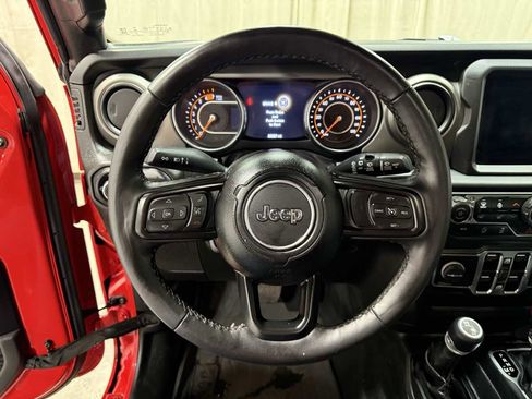 Used 2022 Jeep Wrangler Unlimited Sport image 11