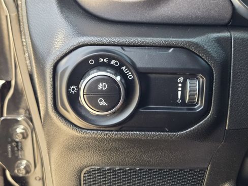 Used 2023 Jeep Gladiator Mojave w/ Cold Weather Group AWD/4WD image 26