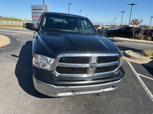 Used 2018 RAM 1500 Classic SLT image 4