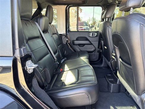 Used 2019 Jeep Wrangler Unlimited Sahara w/ LED Lighting Group image 29