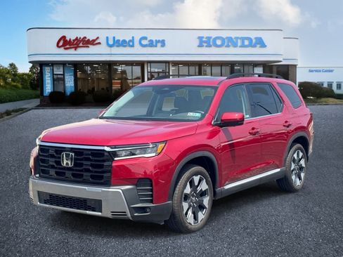 Used 2026 Honda Pilot Touring image 1