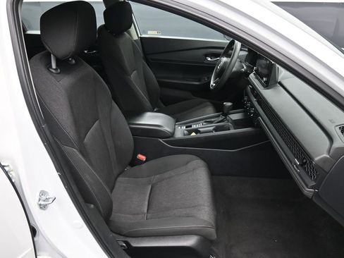 Certified 2023 Honda Accord EX image 24