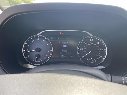 Used 2025 Nissan Frontier SV w/ SV Convenience Package RWD image 21