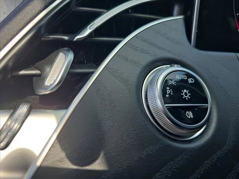 Used 2025 Mercedes-Benz E 450 4MATIC Sedan image 24
