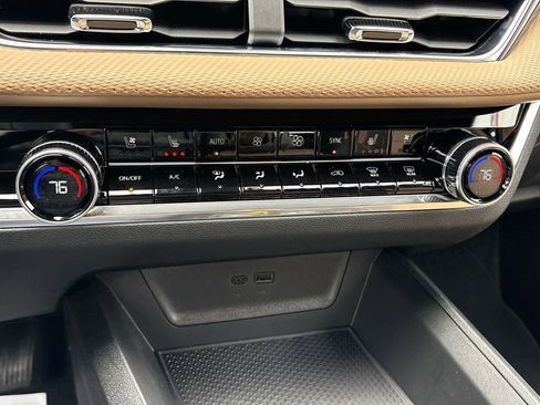 New 2026 Chevrolet Equinox ACTIV w/ Convenience Package III image 20