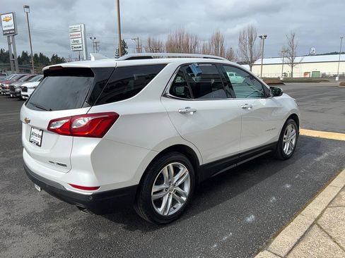 Used 2018 Chevrolet Equinox Premier image 5