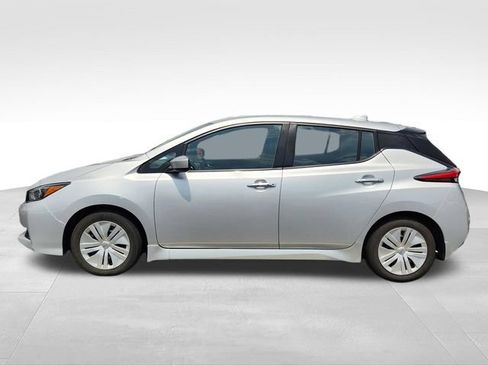 Used 2023 Nissan Leaf S FWD image 4