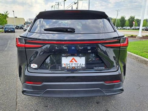 Used 2025 Lexus NX 250 FWD w/ Cold Area Package image 9