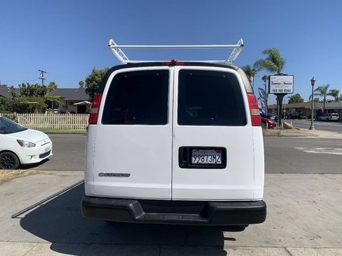 Used 2007 Chevrolet Express 2500 w/ Power and Light Package RWD image 7