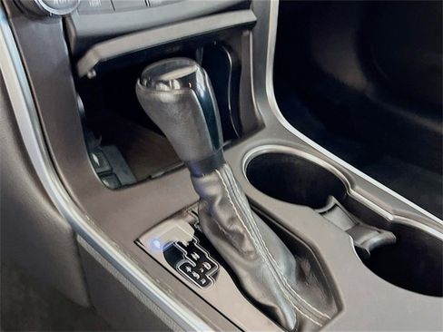 Used 2017 Toyota Camry XLE image 15