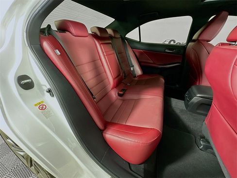 Used 2019 Lexus IS 350 image 34