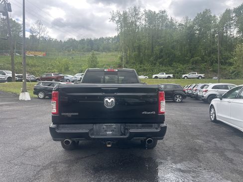 Used 2022 RAM 1500 Big Horn AWD/4WD image 6