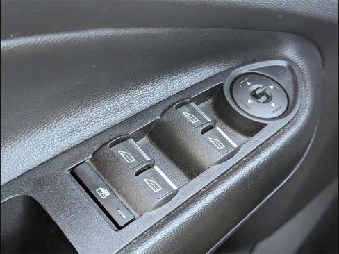 Used 2017 Ford Escape Titanium image 11