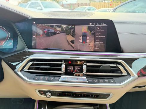 Used 2019 BMW X5 xDrive50i AWD/4WD image 24