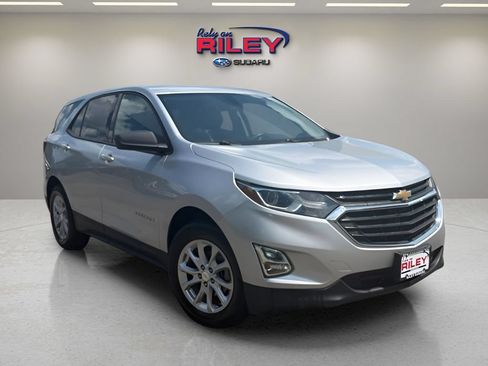 Used 2019 Chevrolet Equinox LS FWD image 7