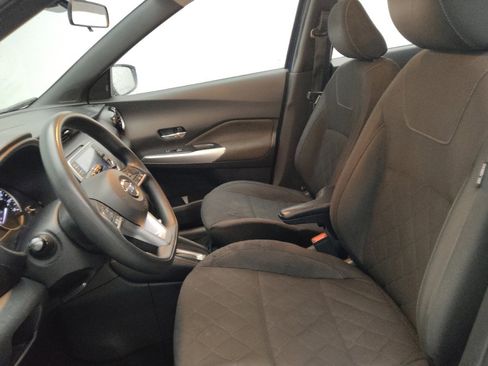 Used 2020 Nissan Kicks SV FWD image 17
