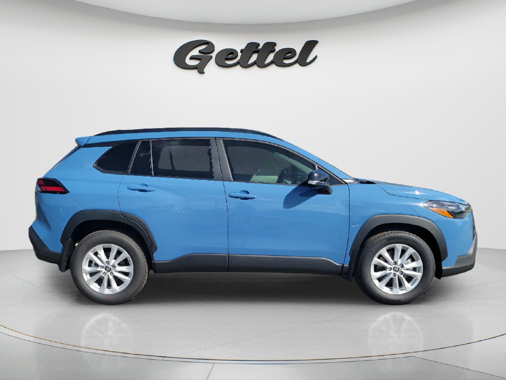 New 2026 Toyota Corolla Cross LE FWD image 4