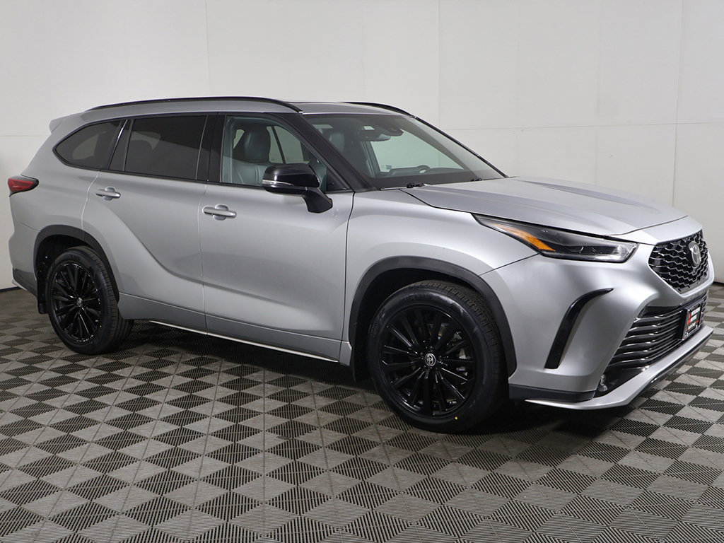 Used 2023 Toyota Highlander XSE AWD/4WD image 15