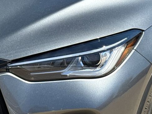 Used 2025 INFINITI QX50 Sport image 4